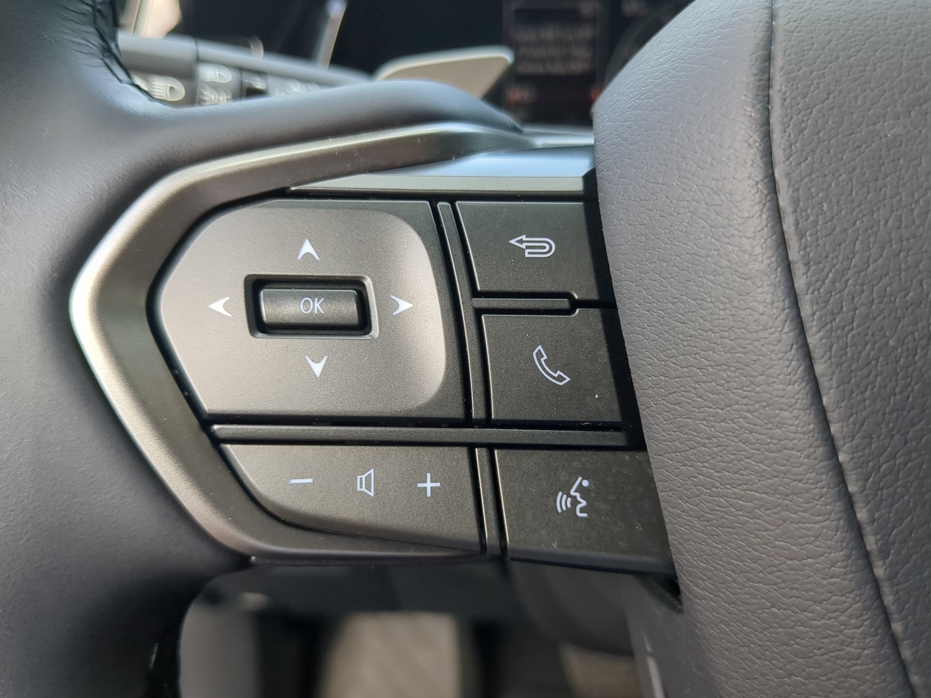 Used 2024 Lexus NX 250 FWD image 64