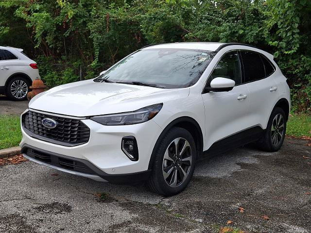 Certified 2023 Ford Escape Platinum AWD/4WD image 3