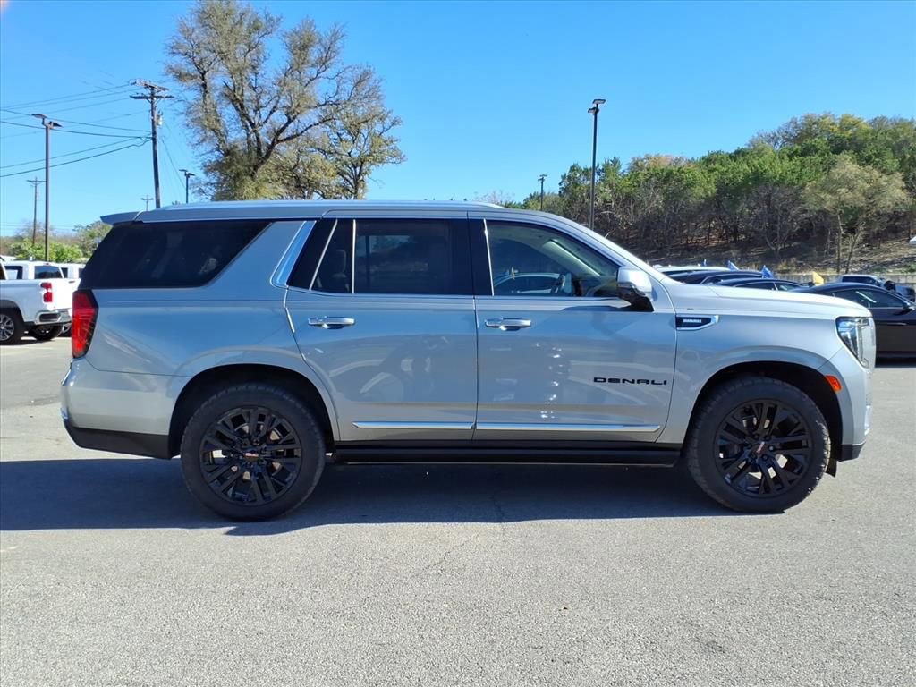 Used 2023 GMC Yukon Denali image 4