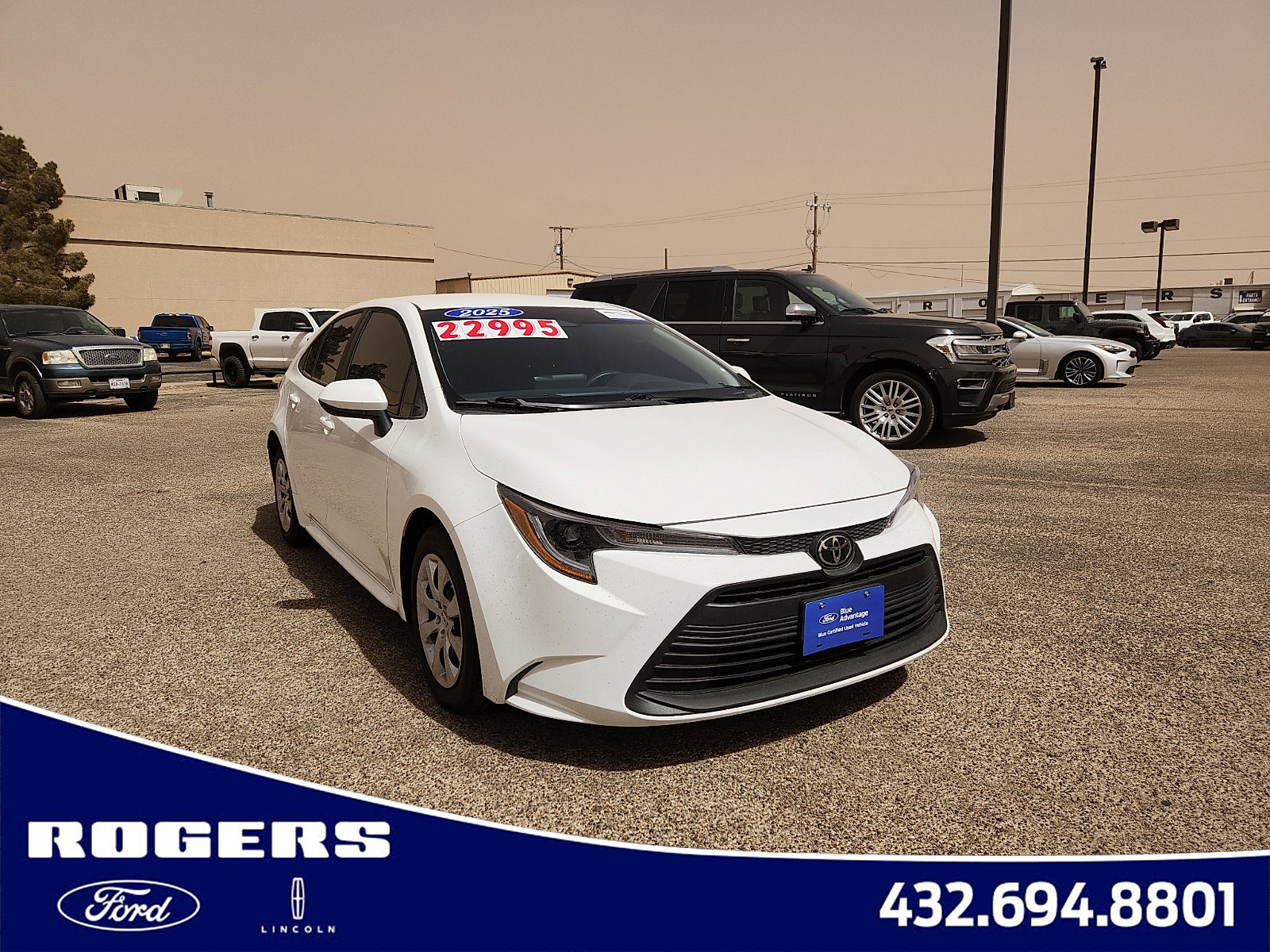 Used 2025 Toyota Corolla LE image 6