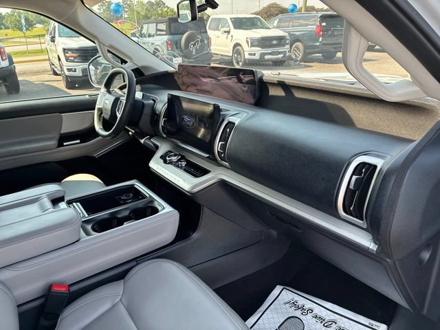 Certified 2025 Ford Expedition Active AWD/4WD image 67