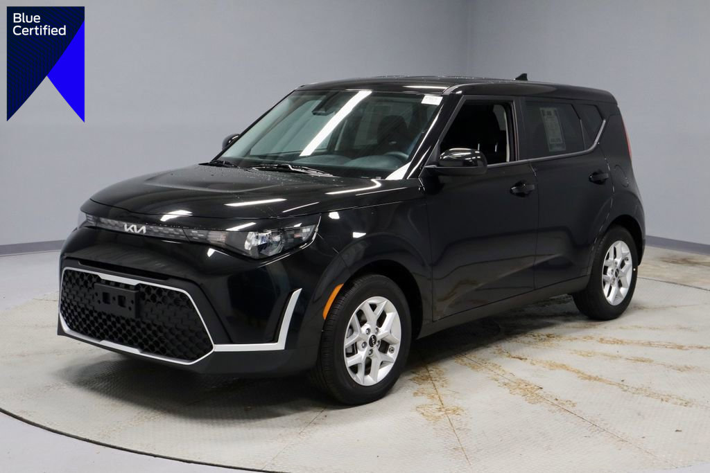 Used 2025 Kia Soul LX image 1