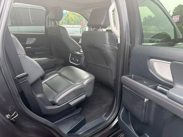 Certified 2025 Ford Expedition Active AWD/4WD image 27
