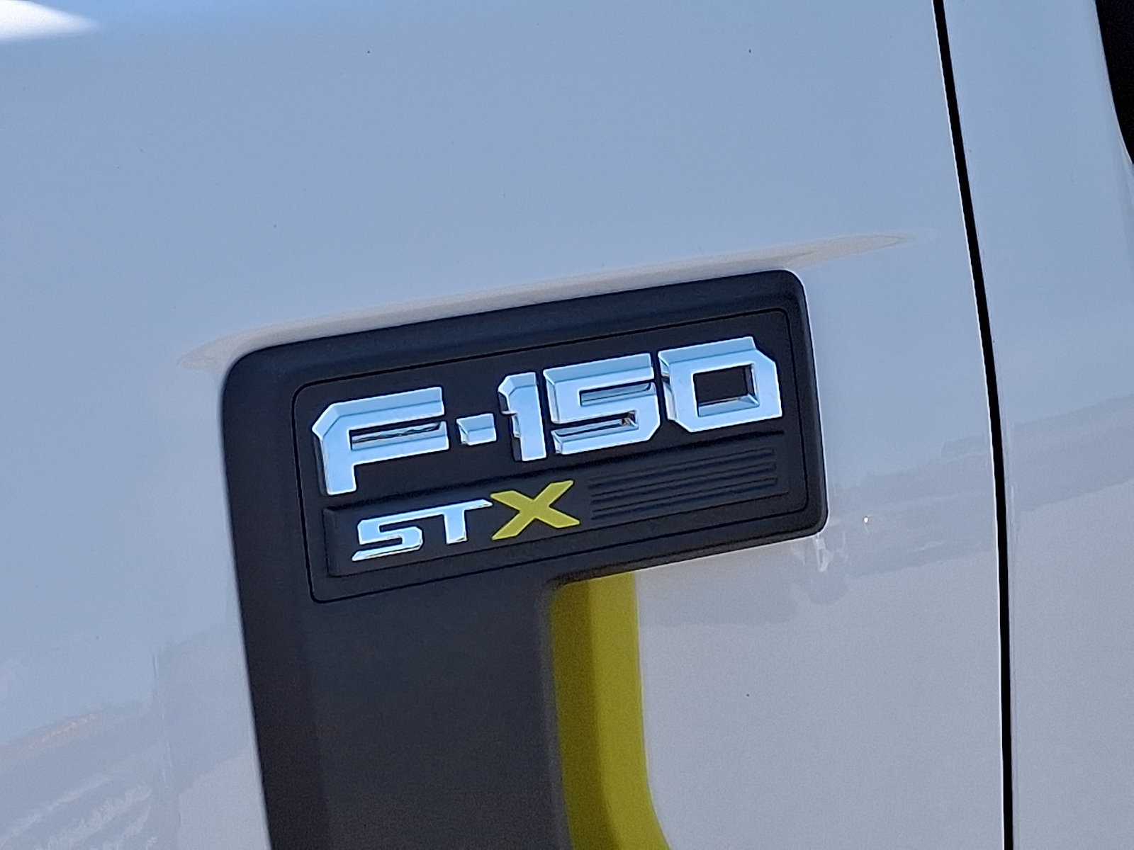 Certified 2025 Ford F150 STX w/ Equipment Group 200A AWD/4WD image 32