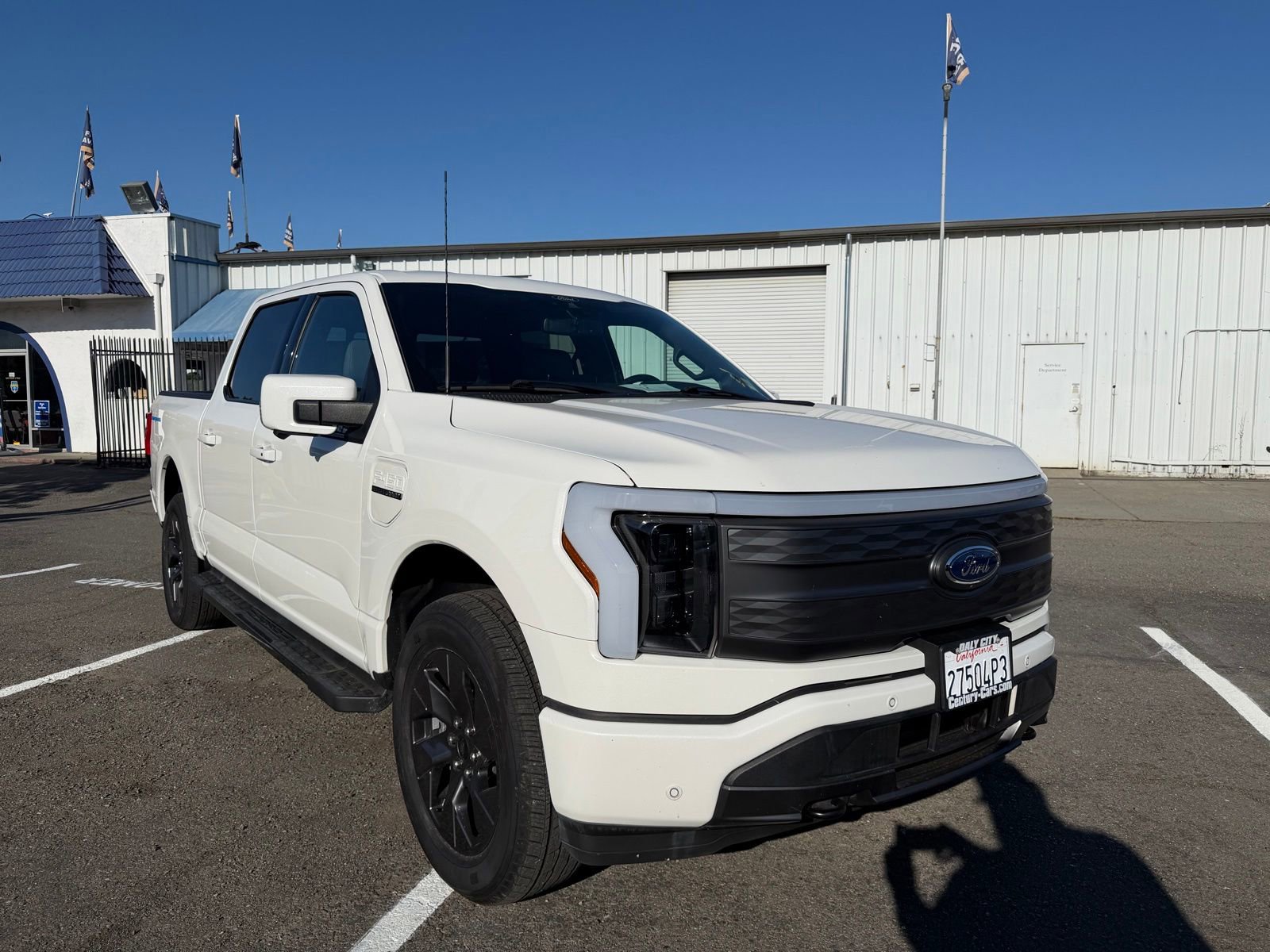 Certified 2022 Ford F150 Lightning Lariat AWD/4WD image 7