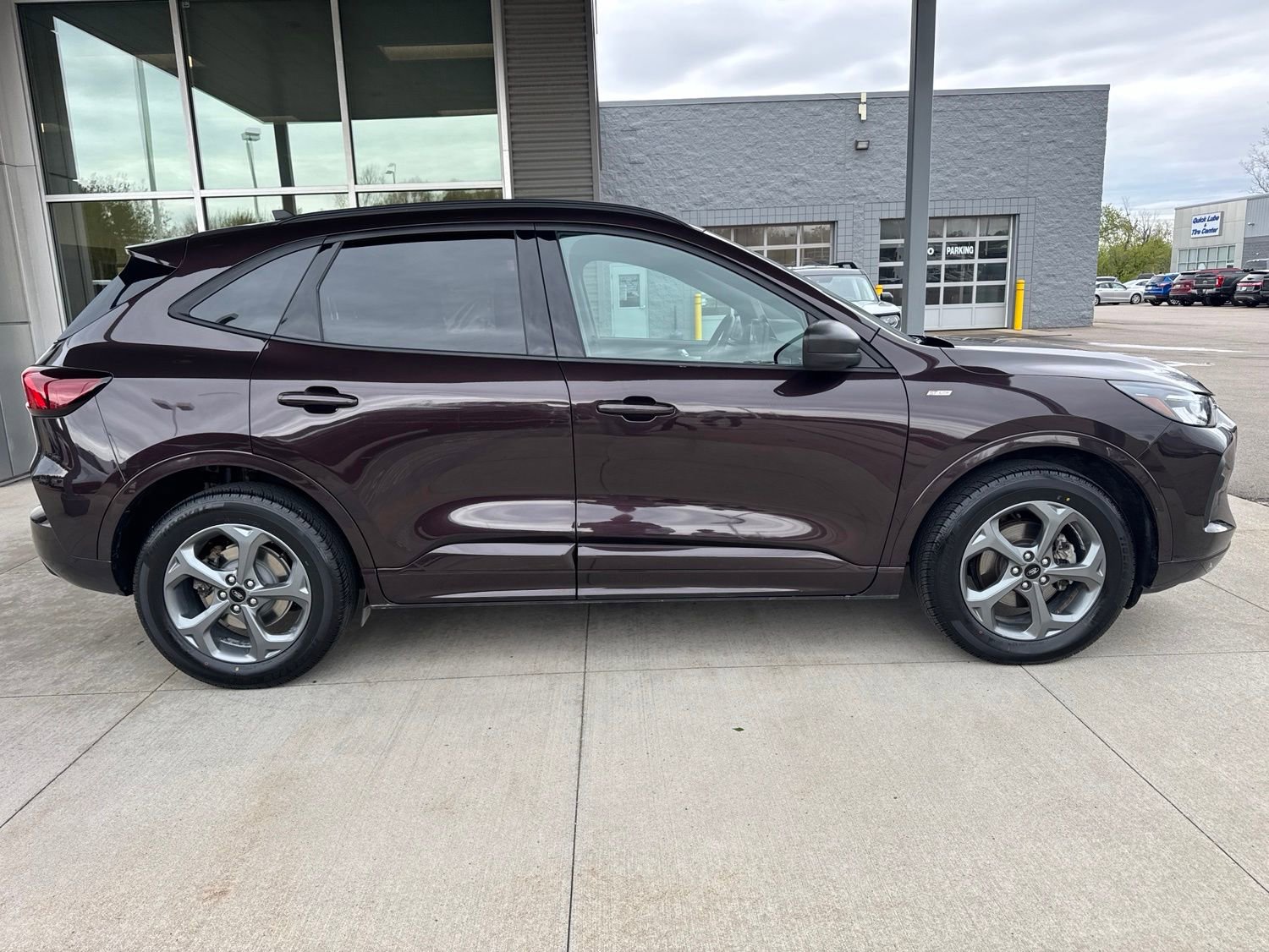 Certified 2023 Ford Escape ST-Line w/ Tech Pack #1 AWD/4WD image 10