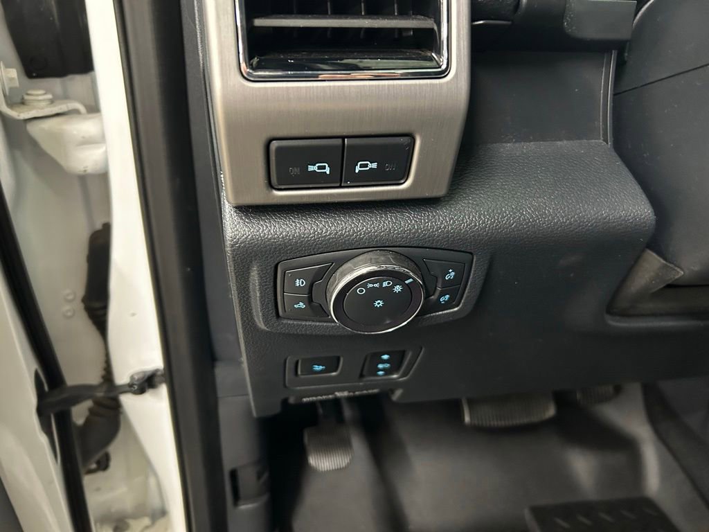 Certified 2022 Ford F450 Platinum w/ FX4 Off-Road Package AWD/4WD image 14