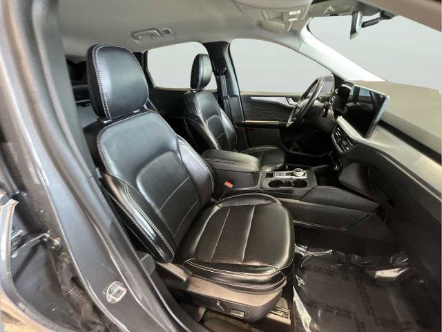 Certified 2024 Ford Escape Platinum AWD/4WD image 25