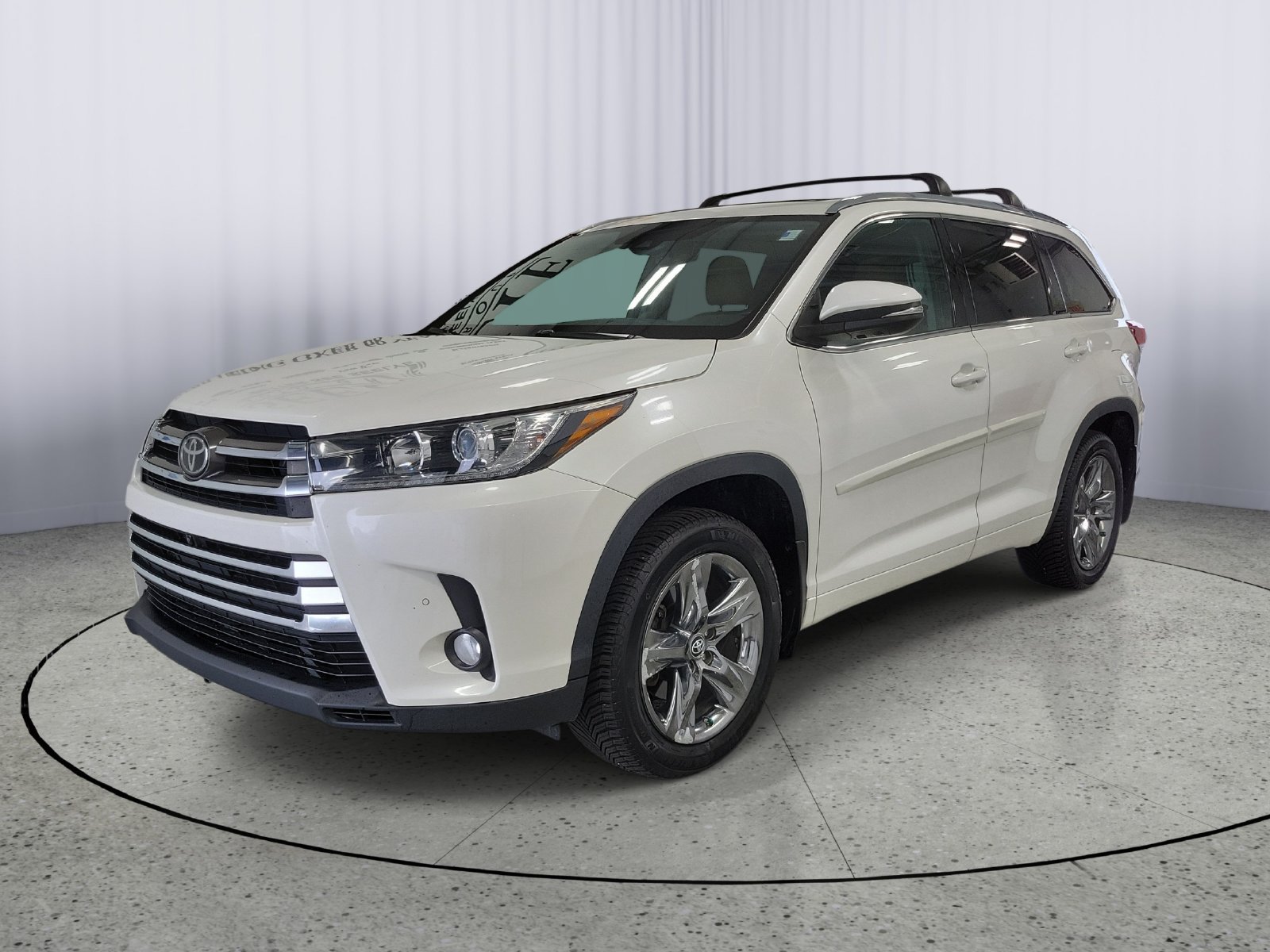 Used 2018 Toyota Highlander Limited Platinum AWD/4WD image 4