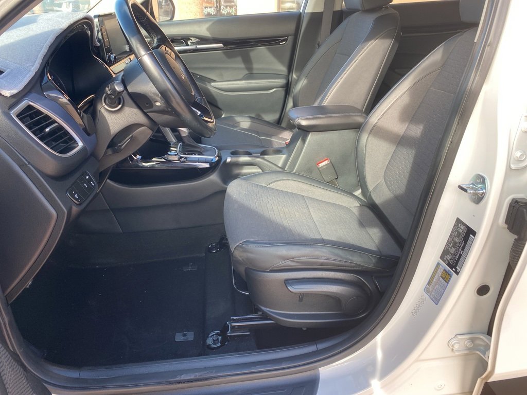 Used 2023 Kia Seltos S image 23