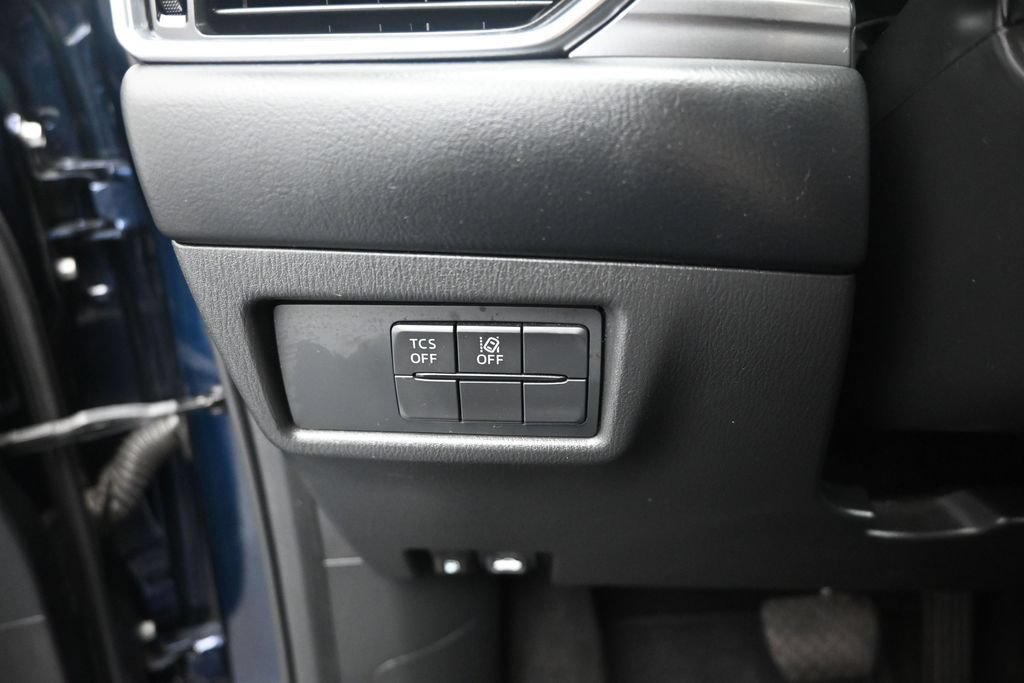 Used 2020 MAZDA CX-5 Touring FWD image 13
