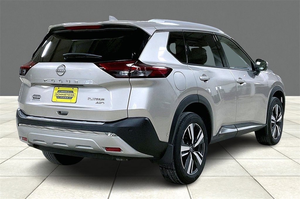 Used 2023 Nissan Rogue Platinum w/ Platinum Premium Package image 4