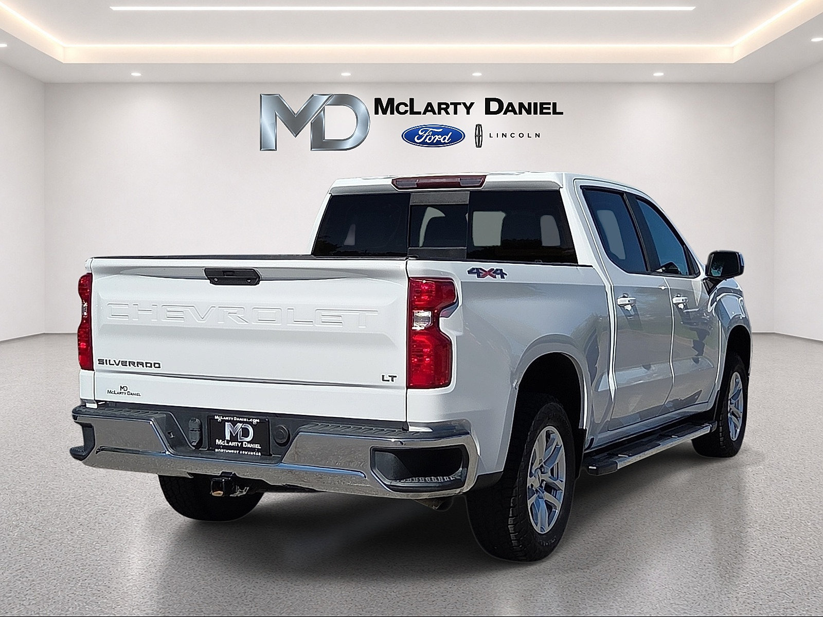 Used 2019 Chevrolet Silverado 1500 LT w/ All-Star Edition AWD/4WD image 5