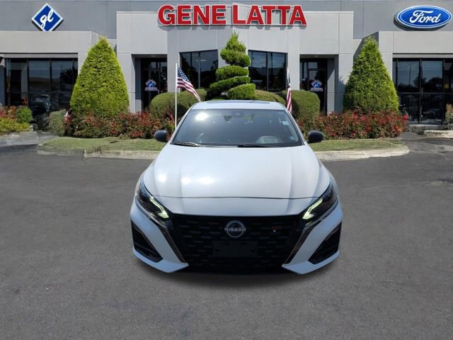 Used 2023 Nissan Altima 2.5 SR w/ SR Premium Package AWD/4WD image 11