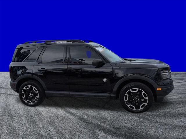 Certified 2023 Ford Bronco Sport Outer Banks w/ Tech Package AWD/4WD image 3