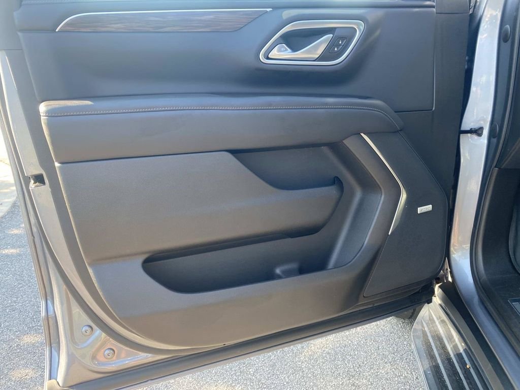 Used 2021 Chevrolet Tahoe LT RWD image 18