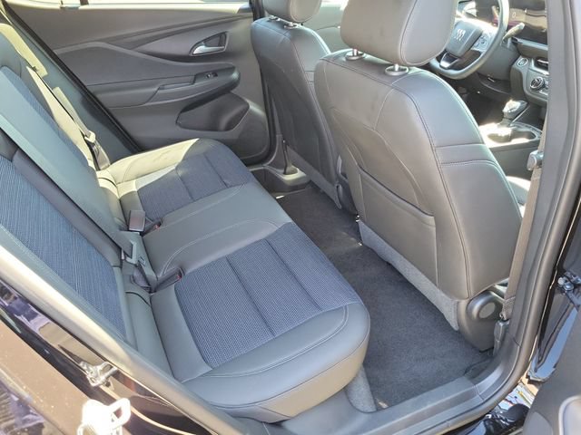 Used 2025 Buick Envista Preferred w/ Convenience I Package FWD image 18