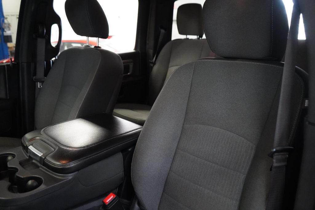 Used 2024 RAM 1500 Warlock AWD/4WD image 18