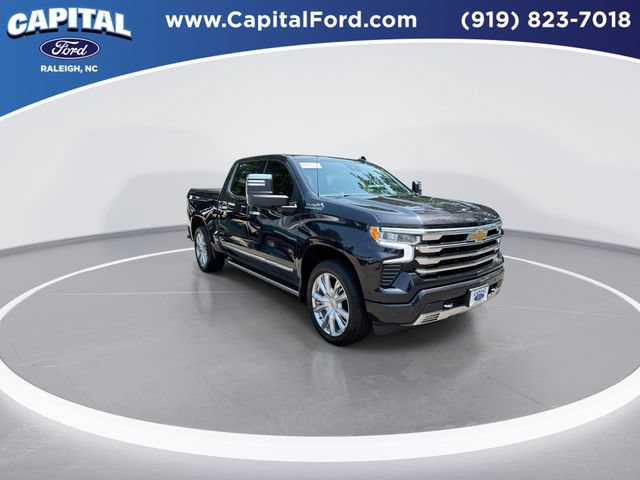 Used 2024 Chevrolet Silverado 1500 High Country w/ High Country Premium Package AWD/4WD image 2