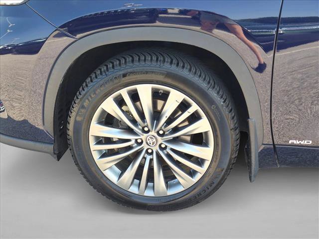 Used 2021 Toyota Highlander Platinum AWD/4WD image 28