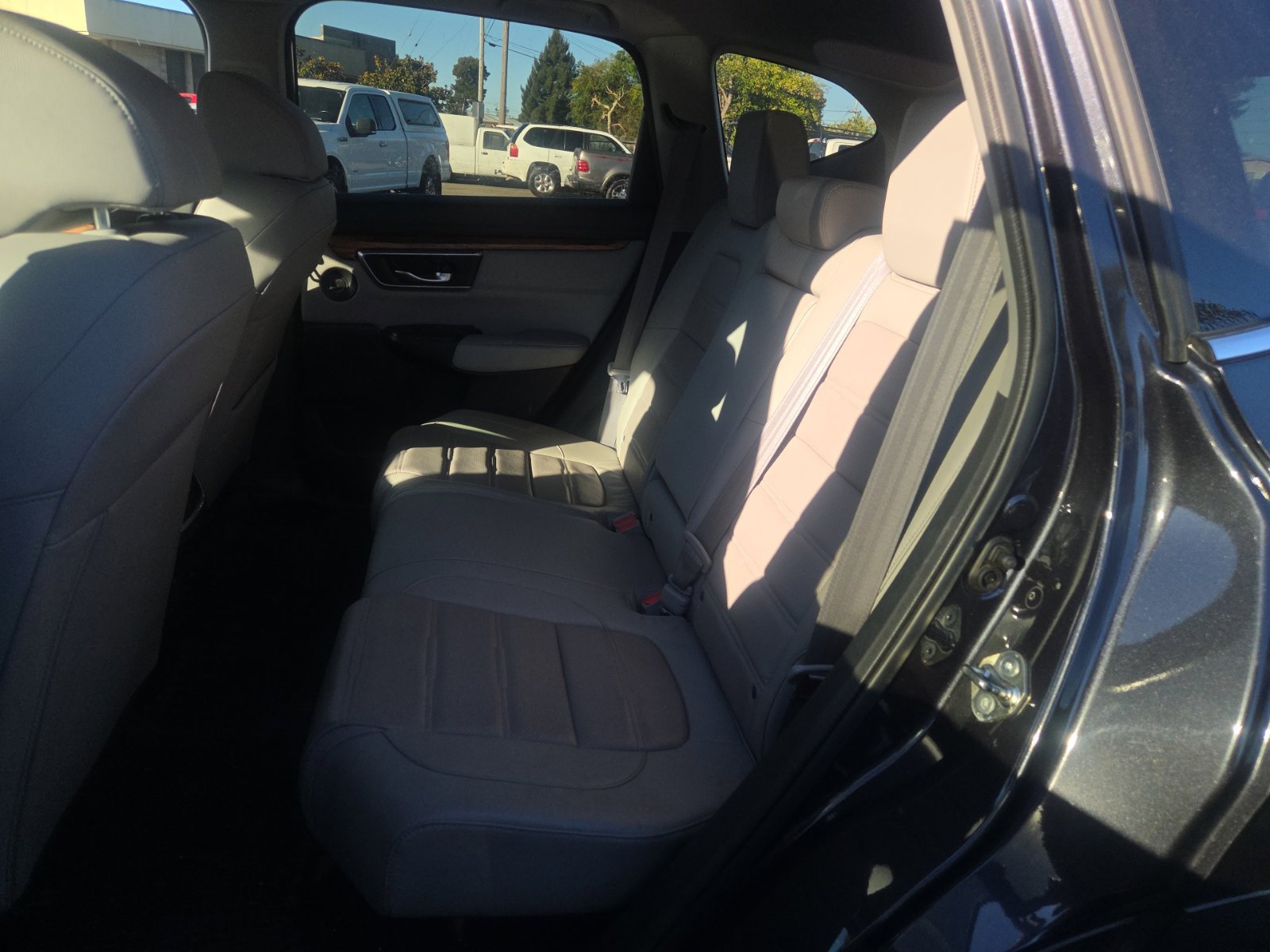 Used 2018 Honda CR-V Touring image 10