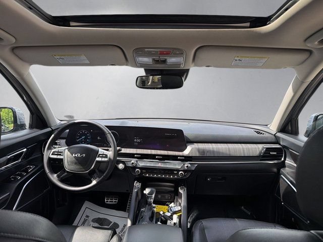Used 2024 Kia Telluride SX FWD image 3