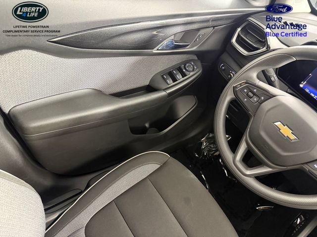 Used 2025 Chevrolet TrailBlazer LT AWD/4WD image 33