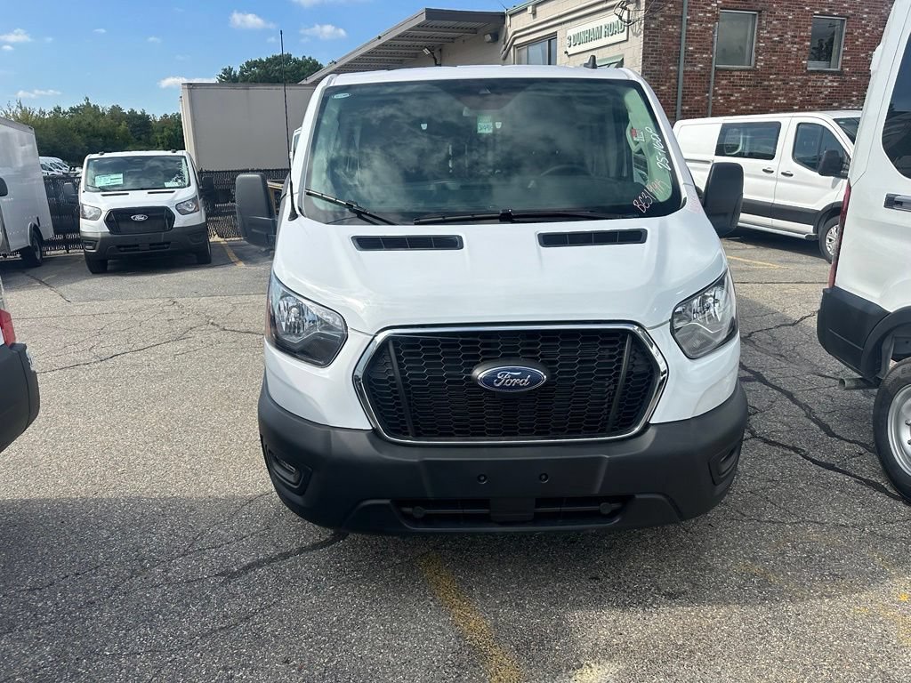 Certified 2025 Ford Transit 250 Low Roof w/ Exterior Upgrade Package RWD image 2