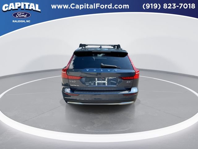 Used 2024 Volvo V60 B5 Cross Country Ultimate AWD/4WD image 7
