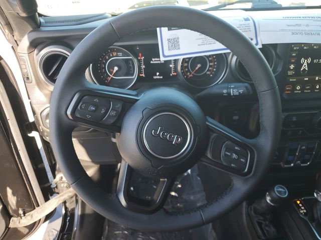 Used 2023 Jeep Gladiator Willys image 20