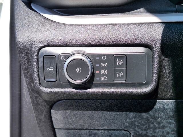 Certified 2022 Ford Explorer XLT w/ Equipment Group 202A image 26