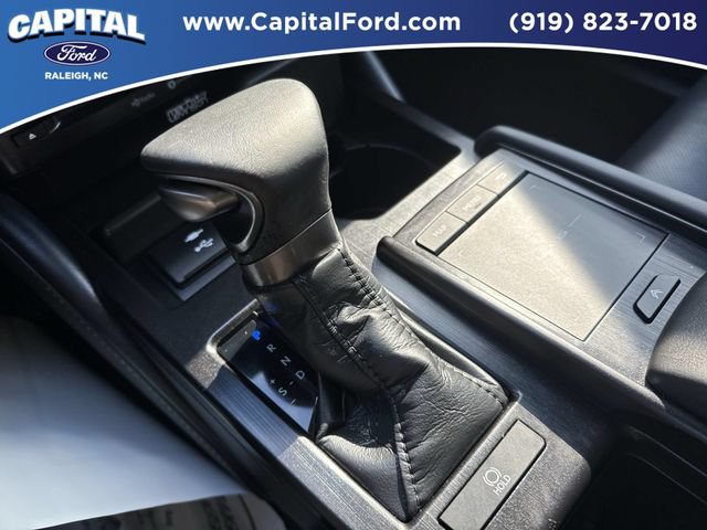 Used 2022 Lexus ES 350 Ultra Luxury w/ Accessory Package 2 FWD image 30