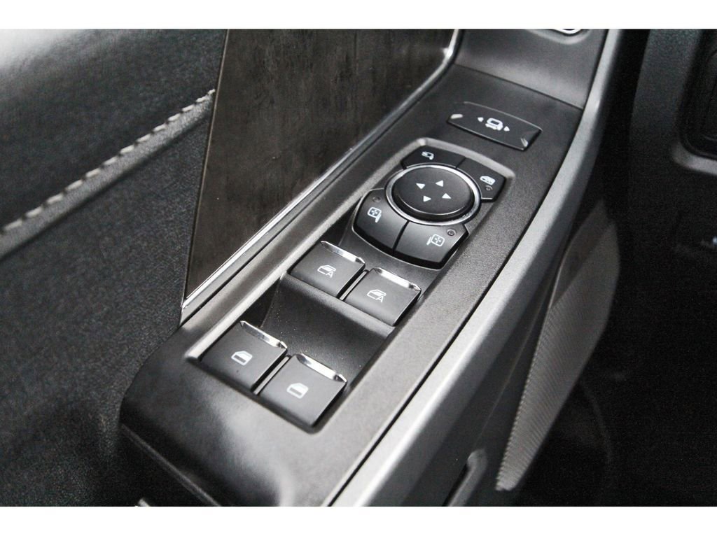 Certified 2024 Ford F250 Lariat w/ Sport Appearance Package image 21