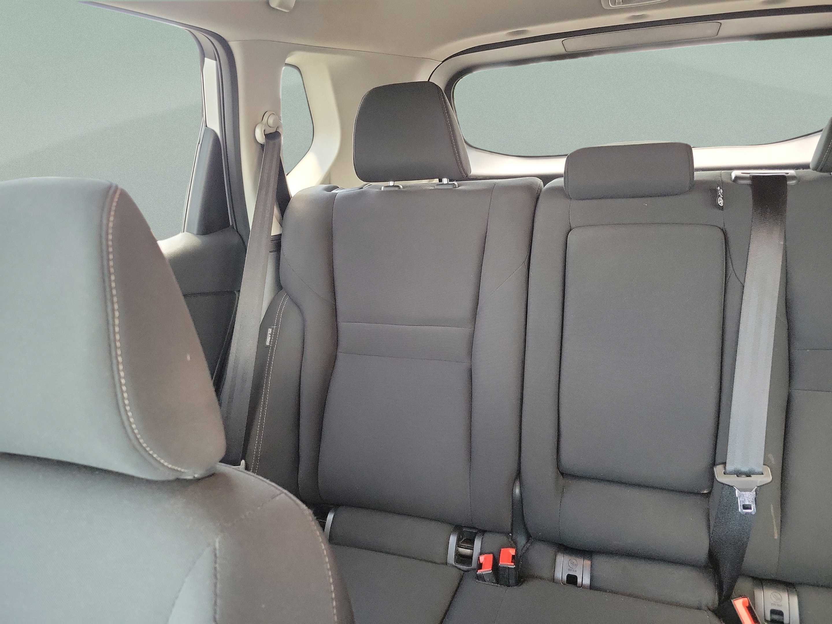 Used 2024 Nissan Rogue S AWD/4WD image 8