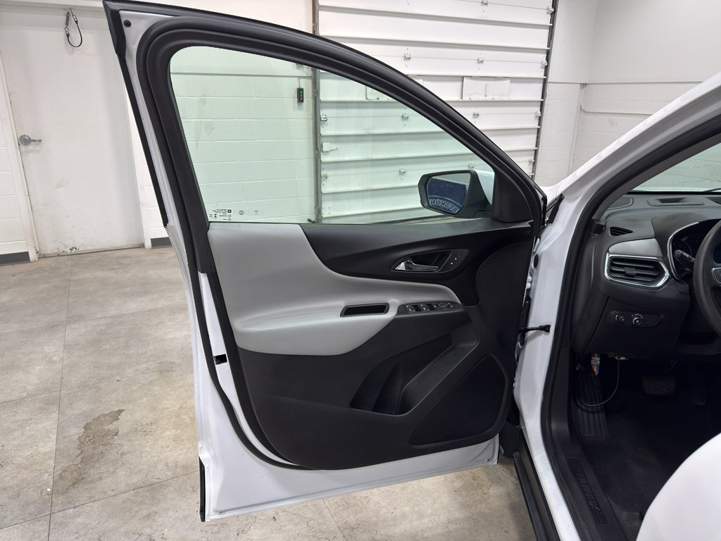 Used 2024 Chevrolet Equinox LT FWD image 9