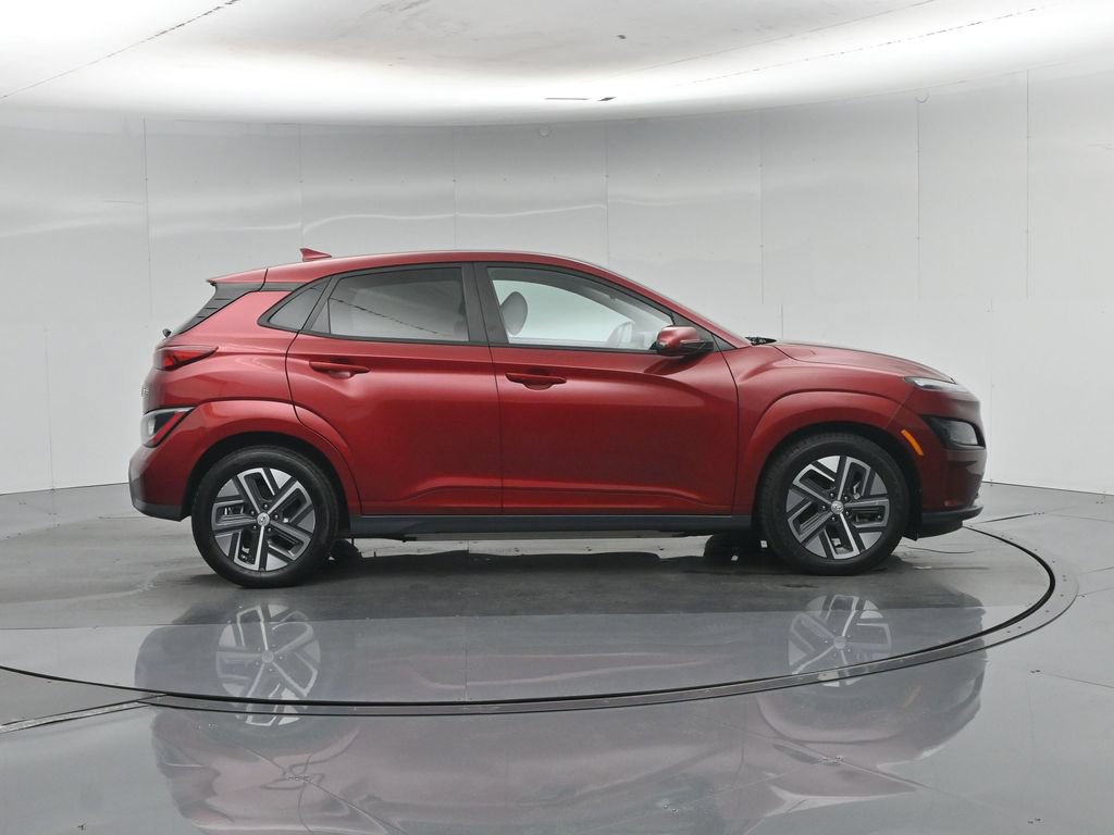 Used 2023 Hyundai Kona SEL FWD image 32