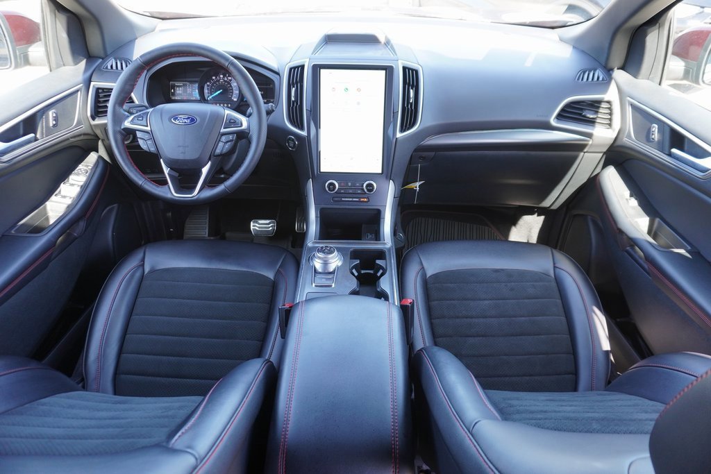 Certified 2023 Ford Edge ST-Line image 16