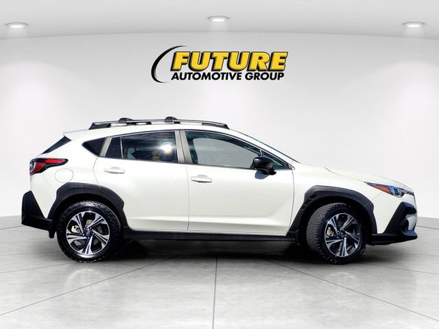Used 2024 Subaru Crosstrek 2.0i Premium AWD/4WD image 3