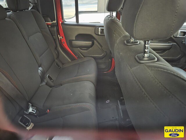 Used 2023 Jeep Gladiator Rubicon w/ Dual Top Group AWD/4WD image 5