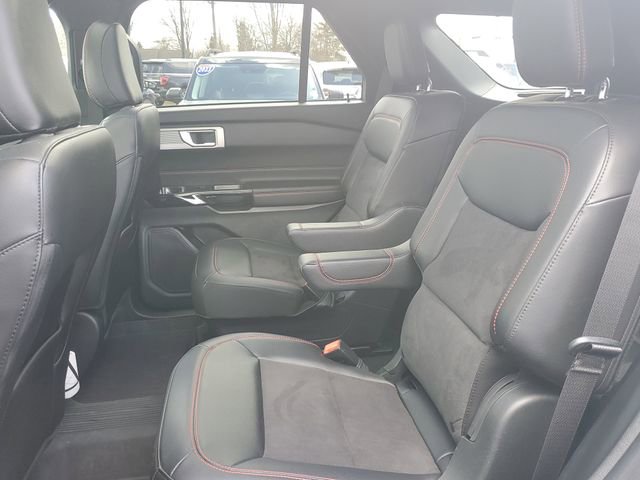 Certified 2024 Ford Explorer ST-Line w/ Class IV Trailer Tow Package image 26