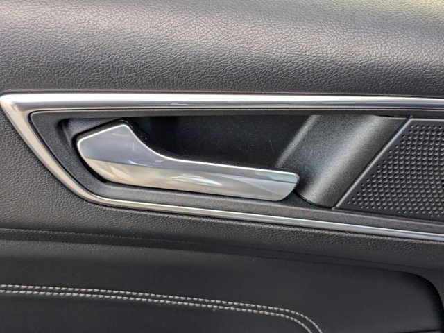 Certified 2022 Ford Edge Titanium image 28