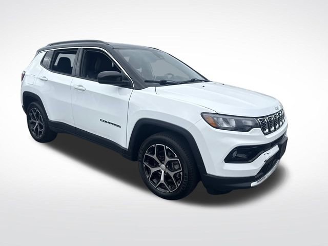 Used 2024 Jeep Compass Limited AWD/4WD image 10