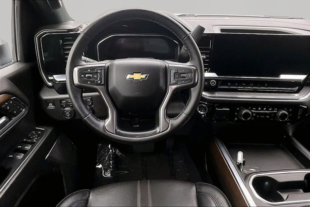Used 2024 Chevrolet Silverado 2500 High Country AWD/4WD image 5