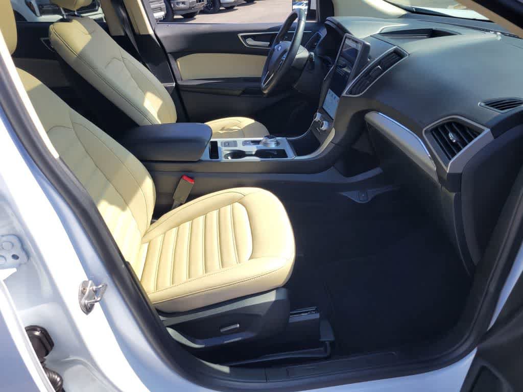 Certified 2022 Ford Edge SEL w/ Convenience Package AWD/4WD image 16