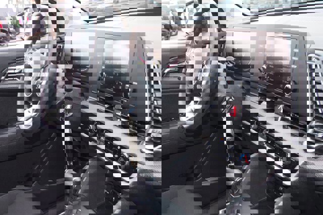 Used 2024 Kia Sportage LX image 10