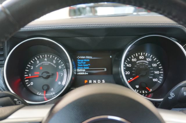 Certified 2021 Ford Mustang Coupe RWD image 8