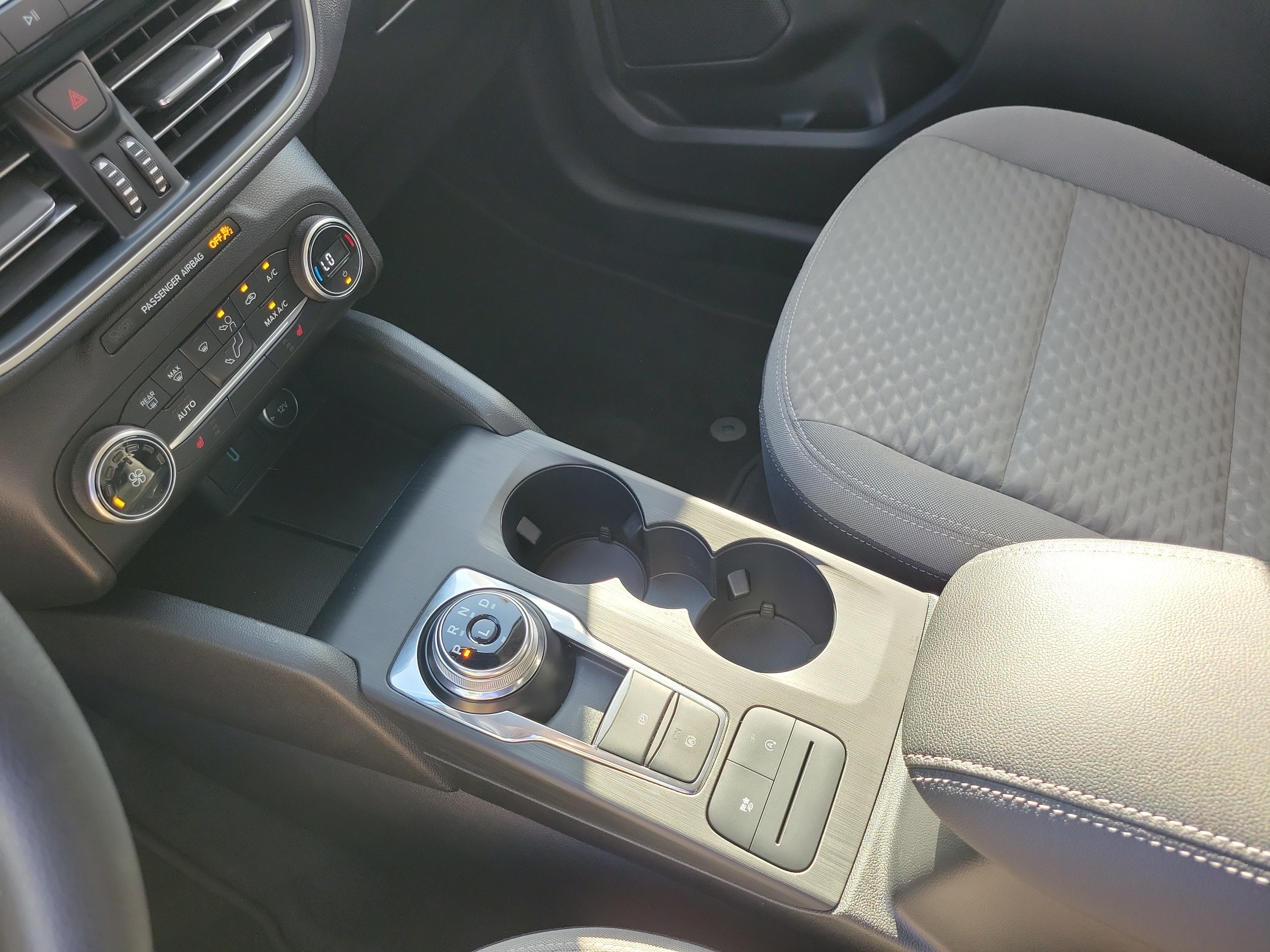 Certified 2020 Ford Escape SE FWD image 8