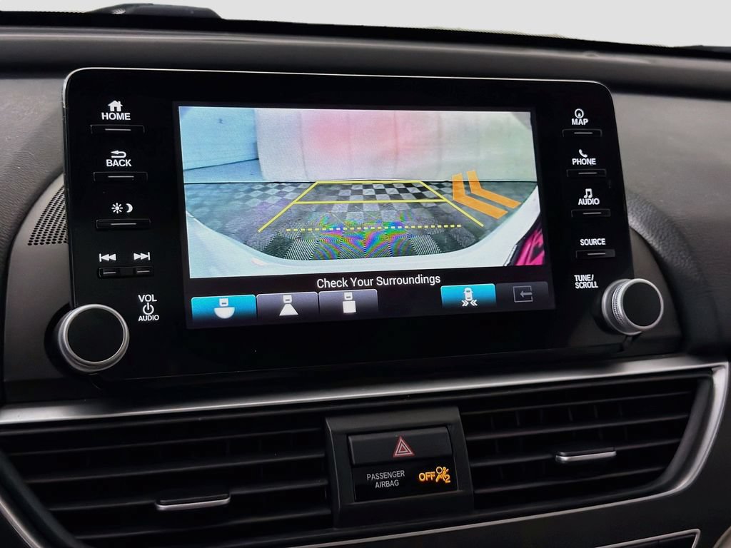 Used 2018 Honda Accord Touring image 18