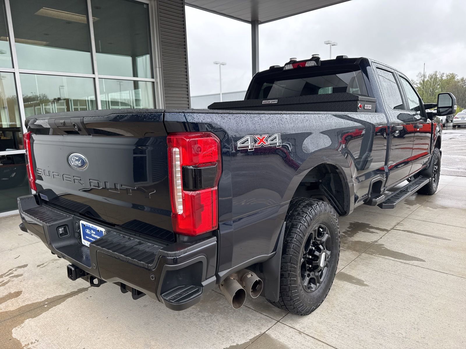 Certified 2023 Ford F250 XL w/ STX Appearance Package AWD/4WD image 8