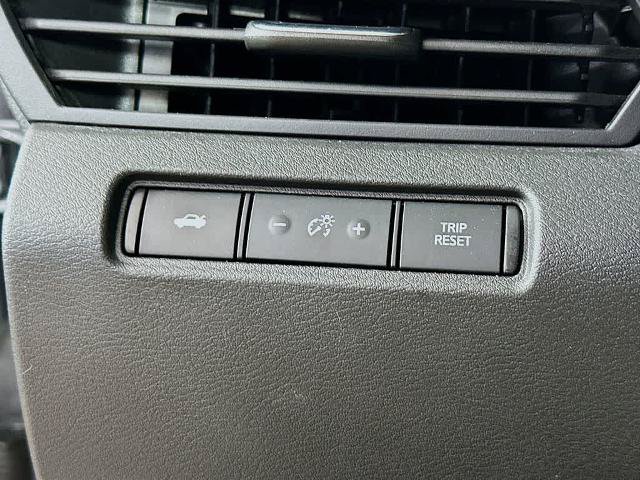Used 2024 Nissan Altima 2.5 SV FWD image 26